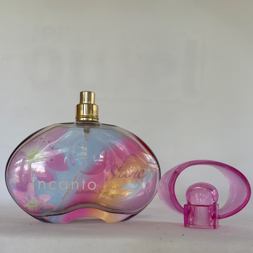 EMPTY BOTTLE SALVATORE FERRAGAMO INCANTO  SHINE PINK & BLUE COLLECTIBLE BOTTLE. - Picture 4 of 8